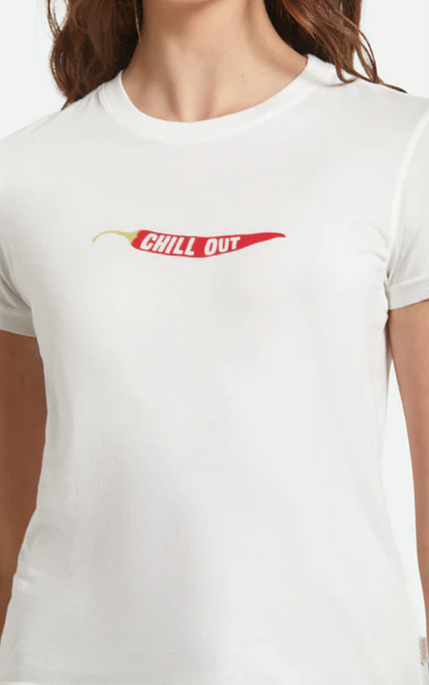 CHILL OUT FITTED CREW TEE