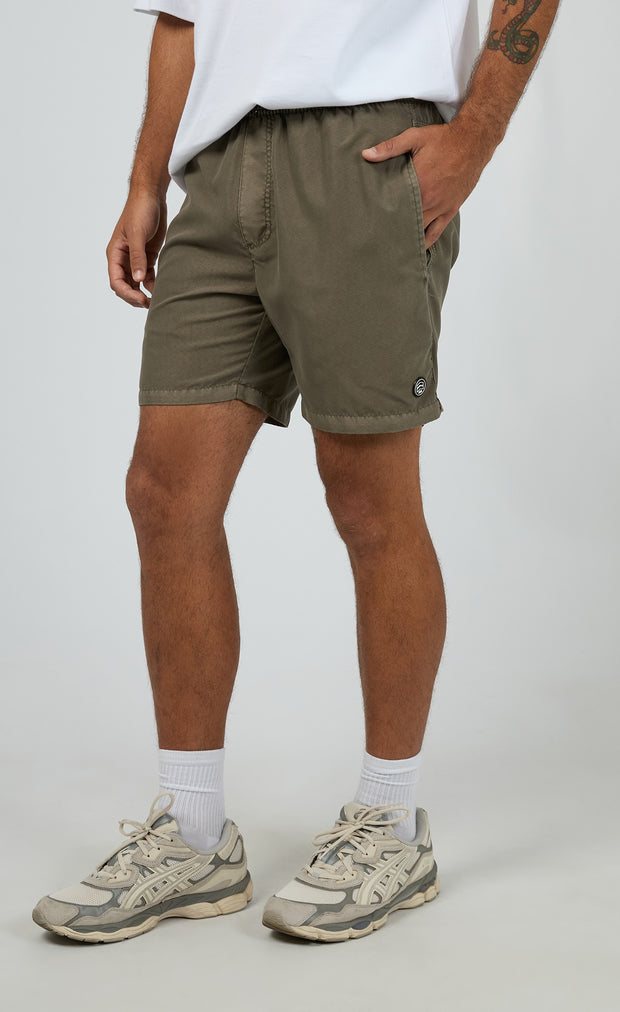 ILLUSION SHORT