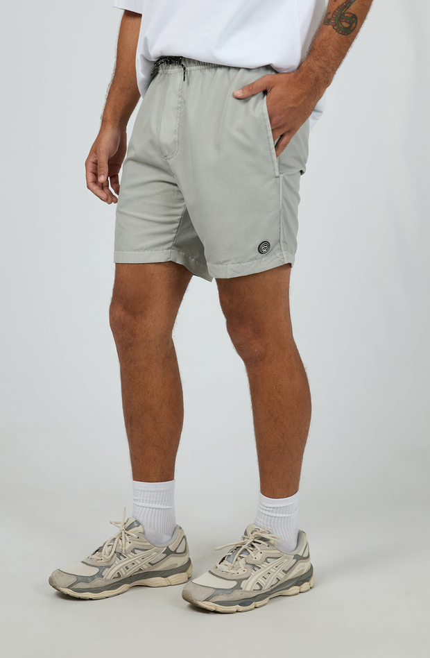 ILLUSION SHORT
