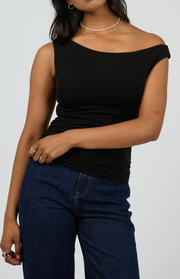 KYLIE OFF SHOULDER TOP