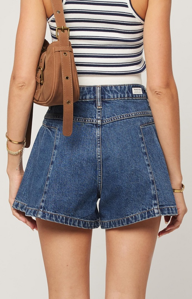 94 PLEATED SHORT BELLA