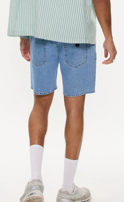 A3 STRAIGHT SHORT LARRY