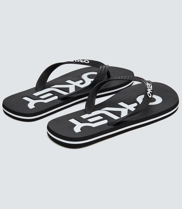 COLLEGE FLIP FLOP