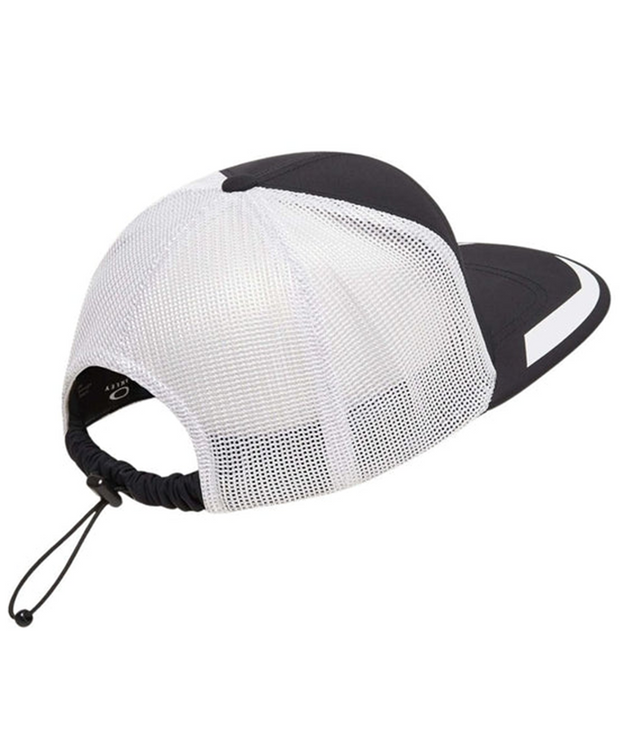 PODIUM TRUCKER CAP