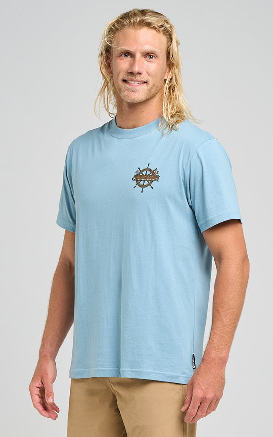 THE SEA CAPTAIN | SS TEE