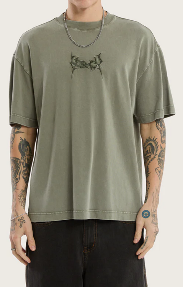 FANGS STREET TEE