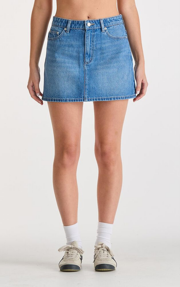 MID RELAXED MINI SKIRT BLUE EDITION