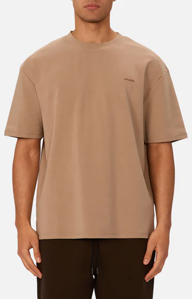 THE NEWPORT TEE