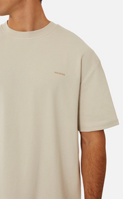 THE NEWPORT TEE