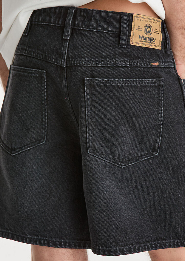 SLACKER SHORT BLACK WONDER
