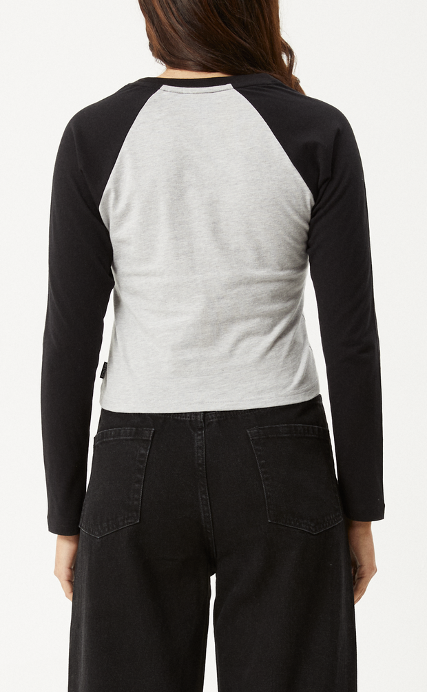 ADELE - RECYCLED LONG SLEEVE RAGLAN TEE